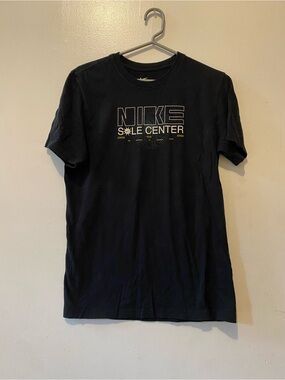 Nike Black 'Sole Center' Short Sleeve Graphic Tee